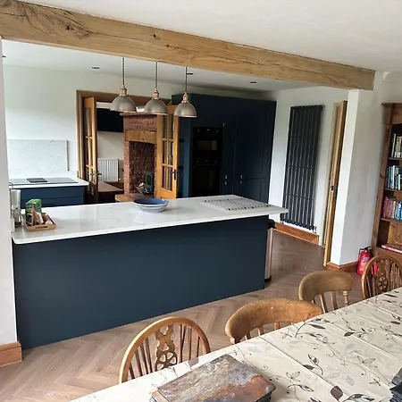 Сasa de vacaciones 4 Bed In Sz103 *